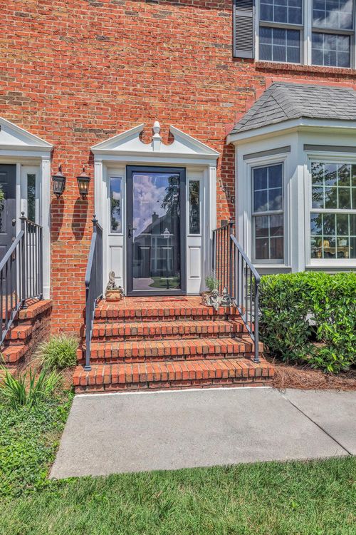 1516 Heritage Landing Dr, Chattanooga, TN, 37405-4251 | Card Image