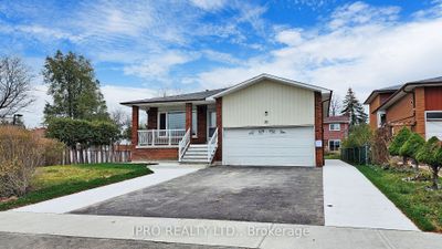 BSMNT - 36 Jayfield Rd, House other with 3 bedrooms, 1 bathrooms and 2 parking in Brampton ON | Image 1