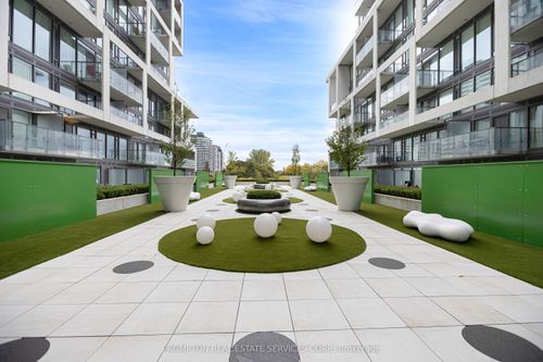 1732-8 Hillsdale Ave E, Toronto, ON, M4S0B2 | Card Image