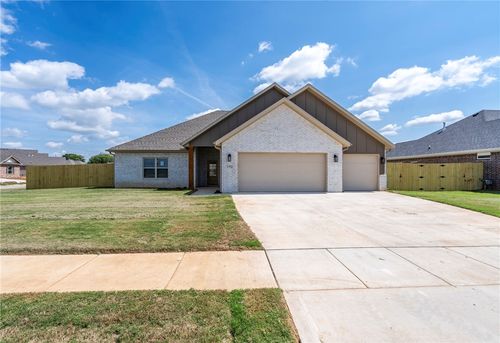 170 N Banner Ave, Farmington, AR, 72730-3195 | Card Image
