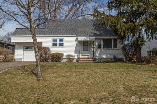 12 N Pennington Rd, New Brunswick, NJ, 08901-1621 | Card Image