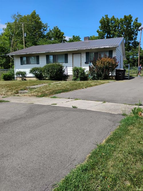 711 N Camden Drive, Fort Wayne, IN, 46825-5412 | Card Image