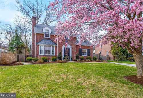 526 W Beechtree Ln, WAYNE, PA, 19087-2679 | Card Image