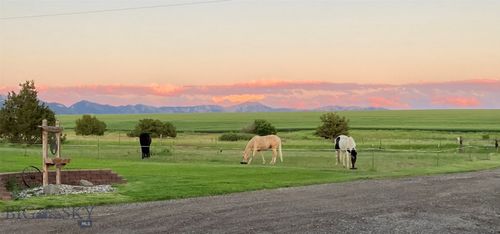 1535 Reynolds Creek Rd, Belgrade, MT, 59714-8041 | Card Image