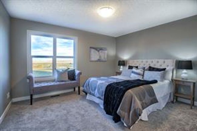 24 Masters Manor Se, House detached with 3 bedrooms, 2 bathrooms and 2 parking in Calgary AB | Image 25