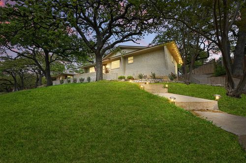 1217 Briarwood Blvd, Arlington, TX, 76013-1513 | Card Image