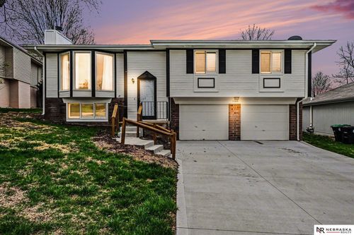 11329 Hartman Cir, Omaha, NE, 68164-1560 | Card Image
