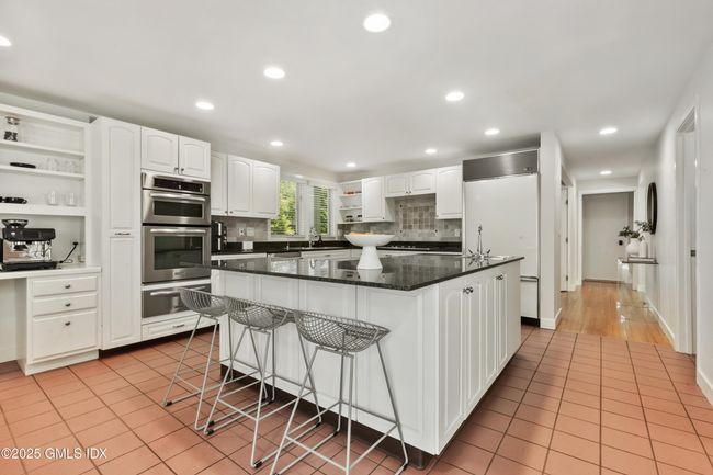 254 Stanwich Rd, House other with 4 bedrooms, 4 bathrooms and null parking in Greenwich CT | Image 11