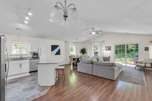 355 Bright Wick Ct, BOILING SPRINGS, SC, 29316-9614 | Card Image