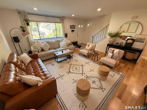 2-101 Givens Ave, Stamford, CT, 06902-5366 | Card Image