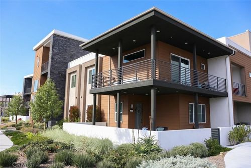 147 Culture, Irvine, CA, 92618-1466 | Card Image