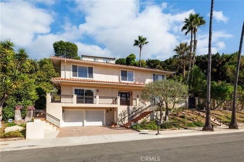 3554 Seaglen Dr, Rancho Palos Verdes, CA, 90275-6142 | Card Image