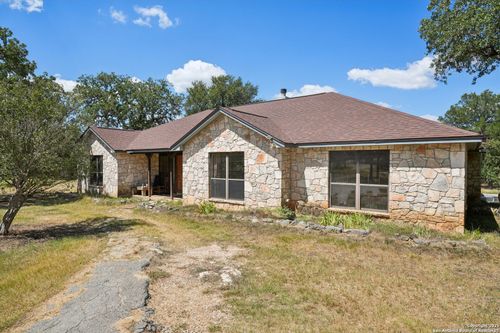 1290 Hidden Oaks Dr, Bulverde, TX, 78163-3051 | Card Image
