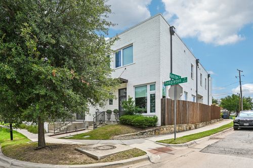 322 Templeton Dr, Fort Worth, TX, 76107-1930 | Card Image