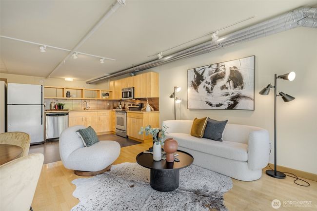 APT-208 - 2015 Terry Ave, Condo with 1 bedrooms, 1 bathrooms and 1 parking in Seattle WA | Image 6