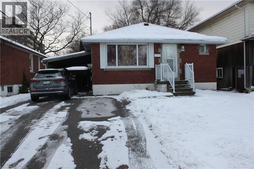 {{alt}} | Card Image