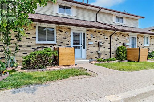 32-393 Baldoon Rd, Chatham, ON, N7L4P3 | Card Image