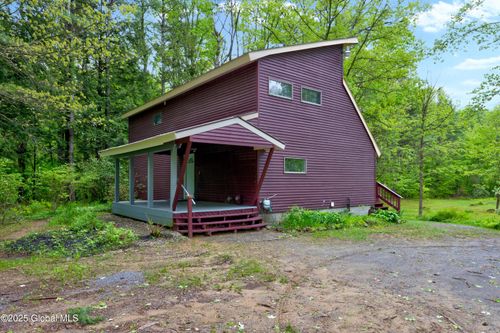 401 Wilton Gansevoort Rd, Wilton, NY, 12831-1394 | Card Image