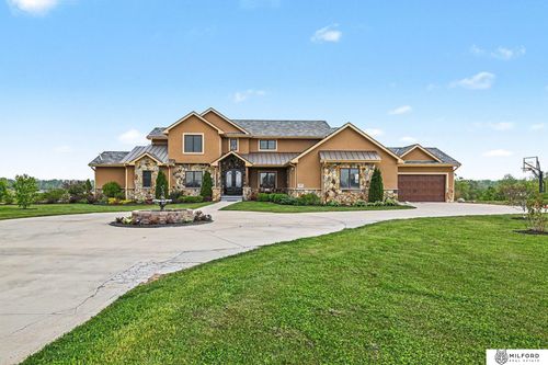 1520 Provencal Cir, Yutan, NE, 68073-5076 | Card Image