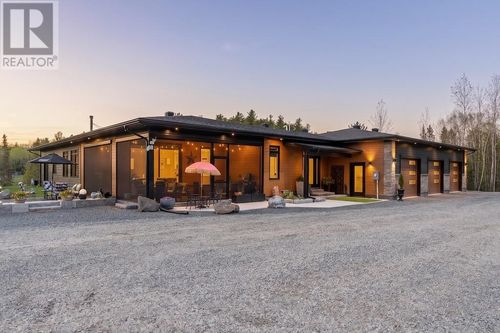 1750 Horseshoe Lake Rd, Sudbury, ON, P3E4N1 | Card Image