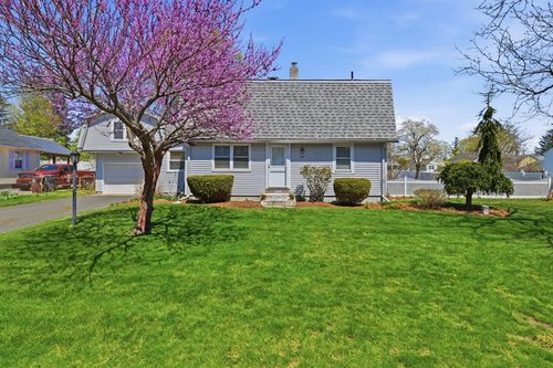 25 Coolidge Ave, Westfield, MA, 01085-4205 | Card Image