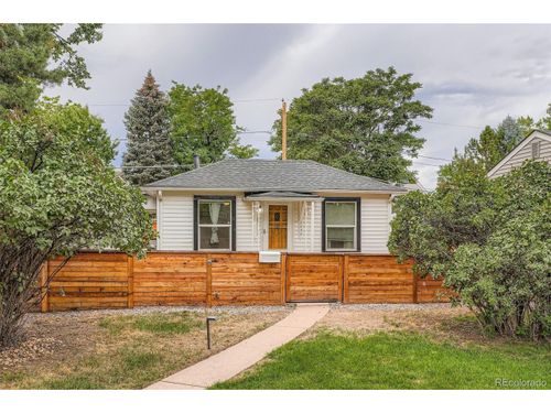 2537 S Logan St, Denver, CO, 80210-5713 | Card Image