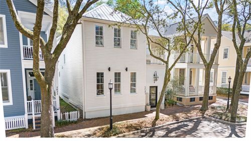 5043 91st Dr, GAINESVILLE, FL, 32608-7187 | Card Image