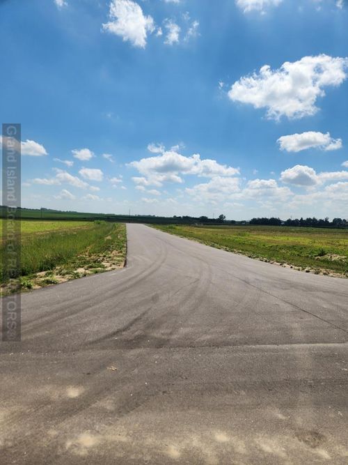 4130 Valley Cir, Doniphan, NE, 68832 | Card Image