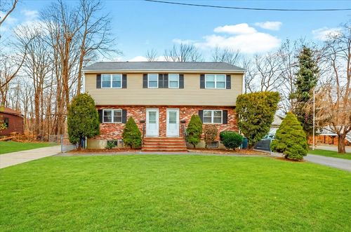 40-40 Plymouth St, Canton, MA, 02021-2943 | Card Image