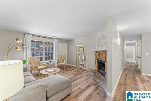 1208 Patton Creek Ln, HOOVER, AL, 35226-2247 | Card Image