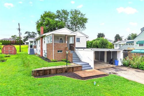 1215 Village Rd, Mount Pleasant, PA, 15666-2576 | Card Image