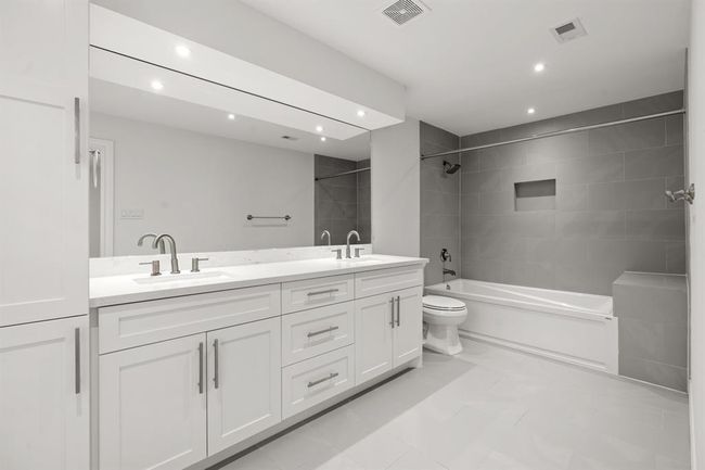 Large Secondary Bath with Double Sinks | Image 42