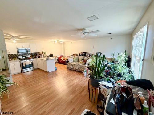 3b-336 Bloomfield Ave, Caldwell, NJ, 07006-5139 | Card Image