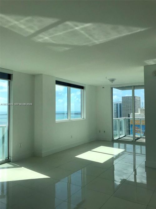 2103-244 Biscayne Blvd, Miami, FL, 33132-2286 | Card Image