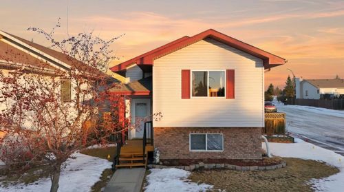 1 Duval Cres, Red Deer, AB, T4R2Y7 | Card Image