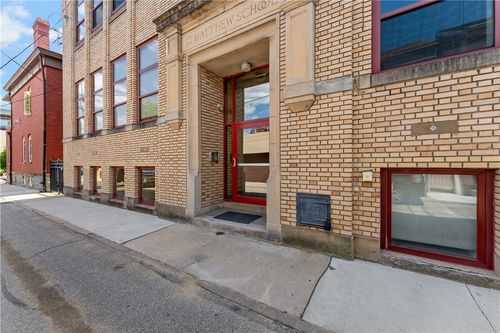 1-1822 Harcum Way, Pittsburgh, PA, 15203-1894 | Card Image