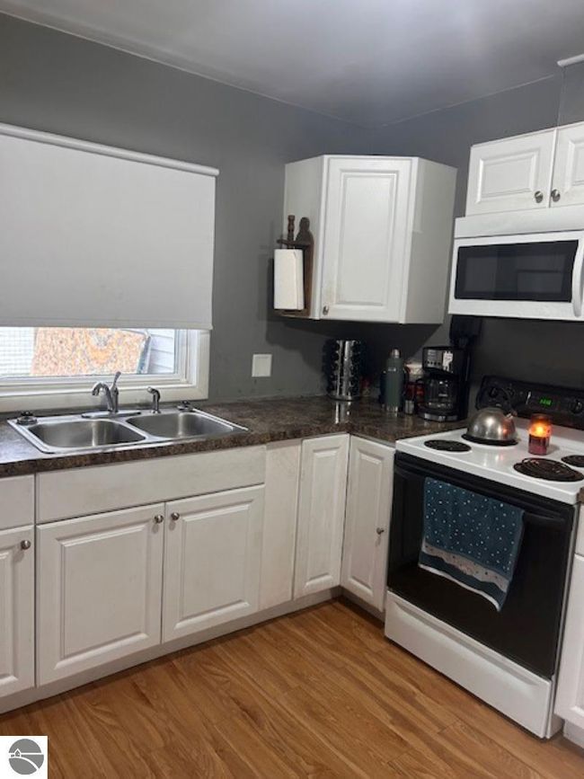 535 Midland St, House other with 2 bedrooms, 1 bathrooms and null parking in Merrill MI | Image 13