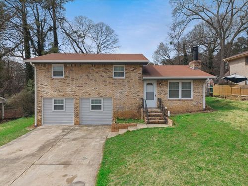 2542 Burton Cir, Morrow, GA, 30260-2706 | Card Image