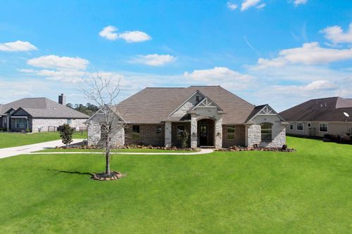 18819 Serene Water Dr, Montgomery, TX, 77356-3704 | Card Image