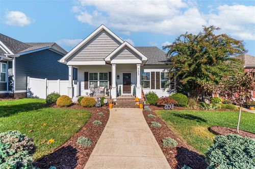 725 Bennington Park Dr, Bowling Green, KY, 42103-8005 | Card Image