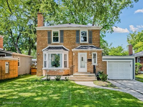 8646 Harms Rd, Skokie, IL, 60077-2057 | Card Image