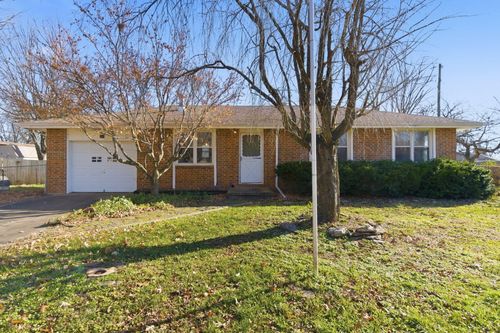 204 S Cottonwood Ave, Republic, MO, 65738-2065 | Card Image
