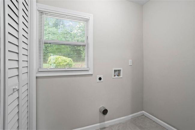 2478 Graywall St, House other with 4 bedrooms, 2 bathrooms and 4 parking in East Point GA | Image 21