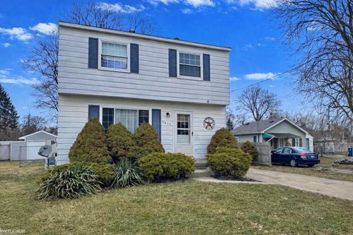 2975 Henry Street, Flint, MI, 48506 | Card Image