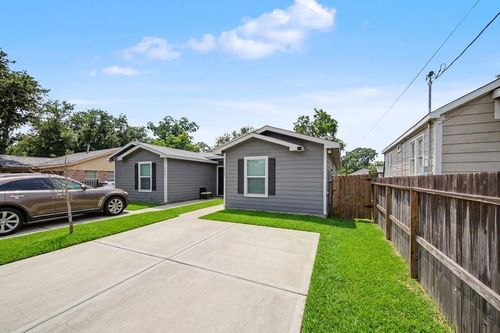 b-5409 Nielan St, Houston, TX, 77028-5376 | Card Image