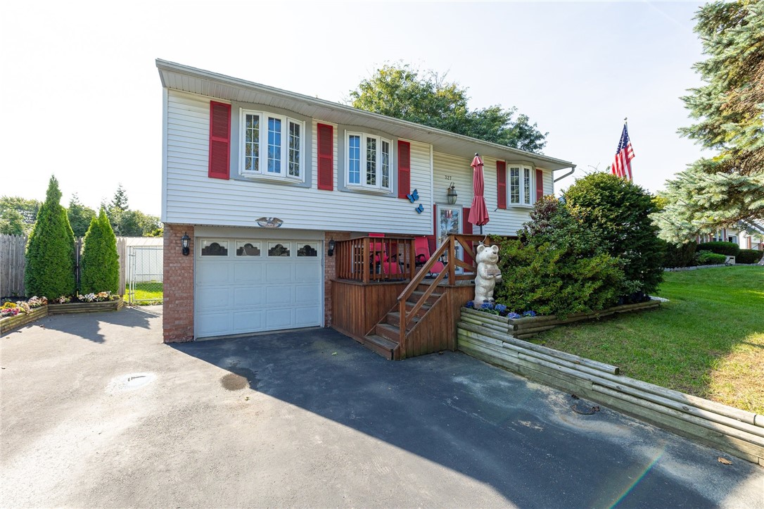 Alfonso Dr, Rochester, NY 14626