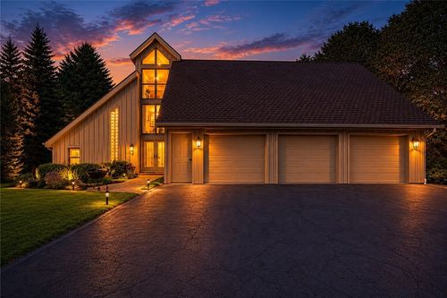 11 Scr Ln, Victor, NY, 14564-9631 | Card Image