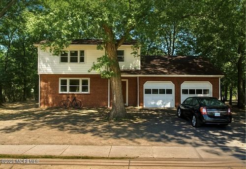 905 Central Ave, Lakewood, NJ, 08701-3013 | Card Image
