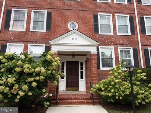 c1-3035 S Buchanan St, ARLINGTON, VA, 22206-1529 | Card Image