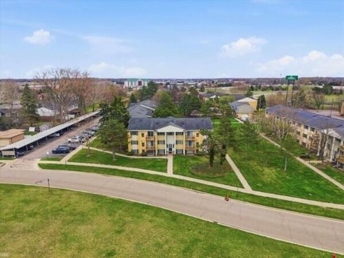 101-45290 Keding St, Utica, MI, 48317-6049 | Card Image